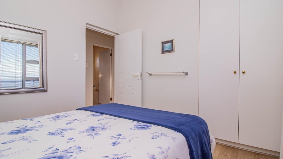 4 Bedroom Property for Sale in Franskraal Western Cape